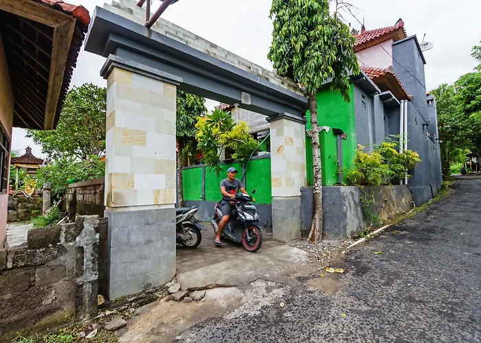 Lembongan Hostel
